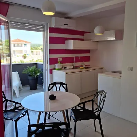 Villa Ave Novalja Exterior photo