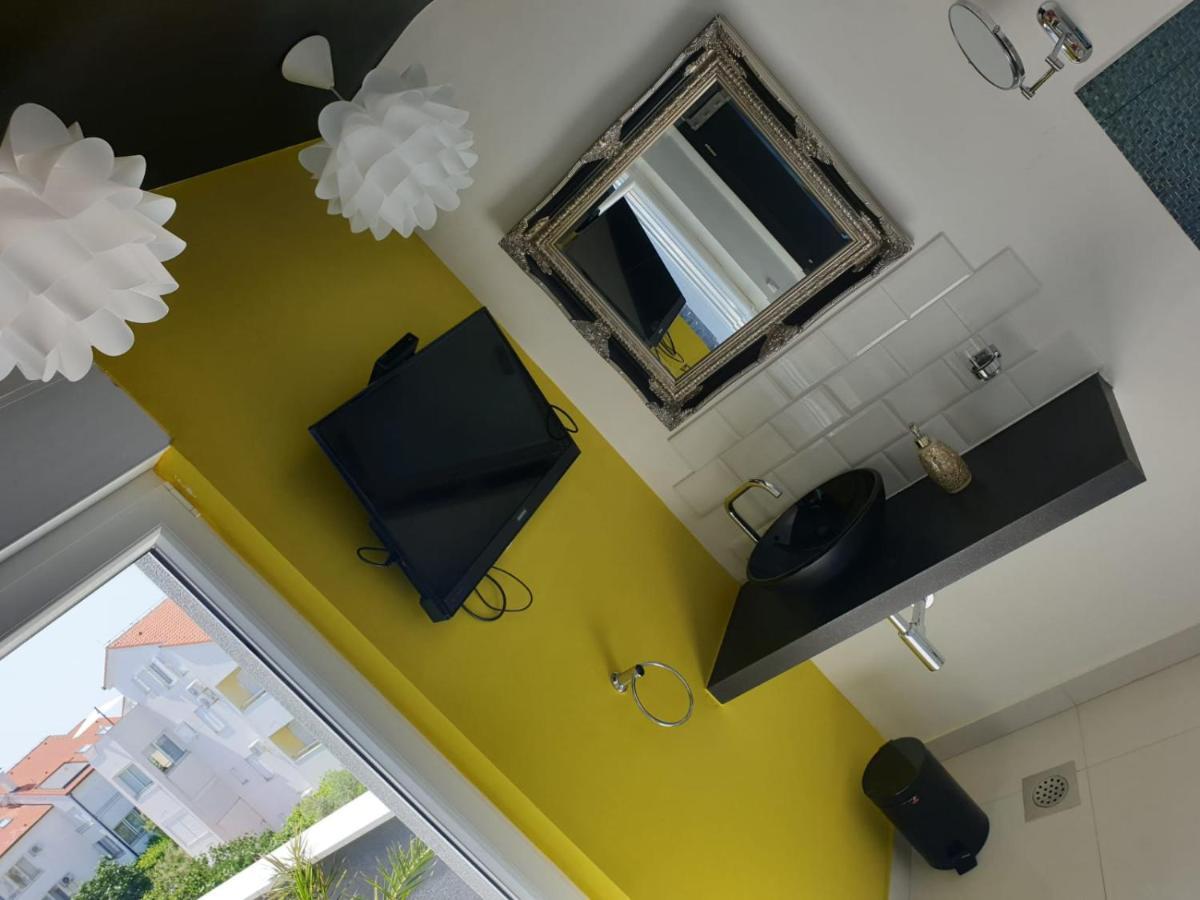 Villa Ave Apartment Novalja