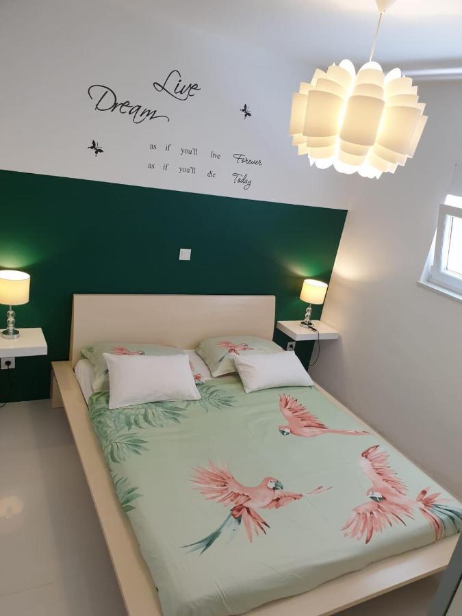Villa Ave Apartment Novalja