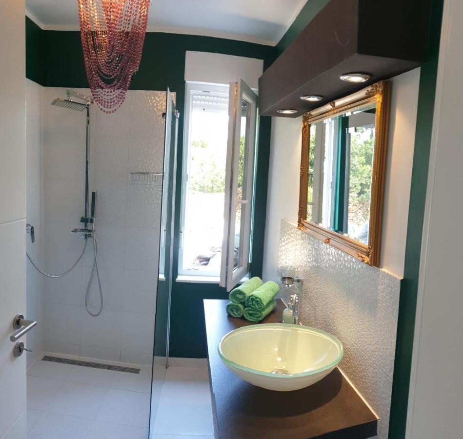 Apartment Villa Ave Novalja