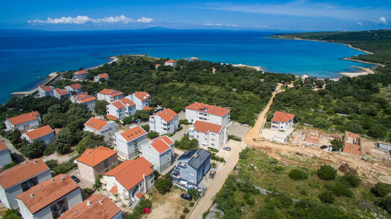 Apartment Villa Ave Novalja